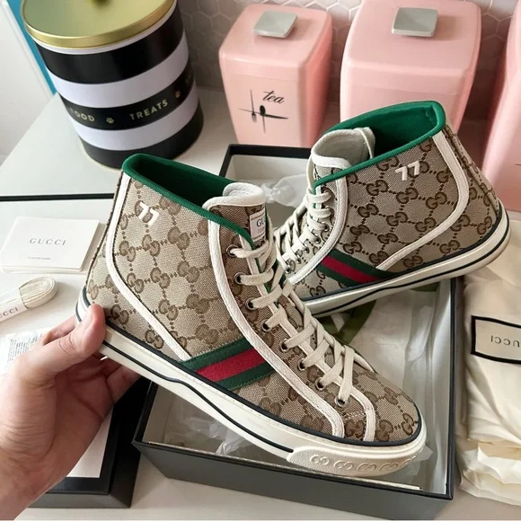 💥SOLD💥 GUCCI $790 1977 GG Monogram Canvas High Top Tennis Sneakers 39 / 9 - Picture 4 of 9